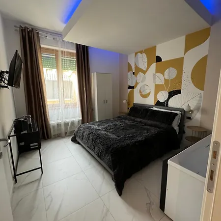 Cagliari Love Suite ゲストハウス 4*