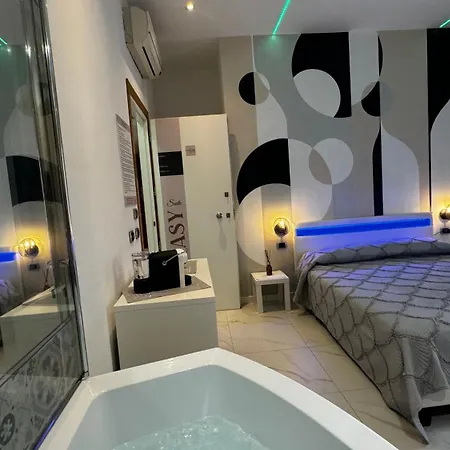 Cagliari Love Suite ゲストハウス 4*