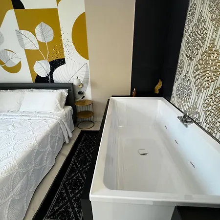 Cagliari Love Suite 4*