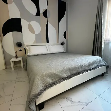 Cagliari Love Suite ゲストハウス カリアリ