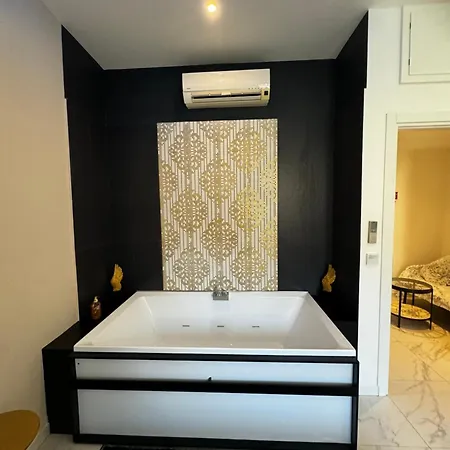 Cagliari Love Suite 4* カリアリ