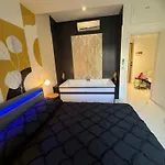 Πανσιόν Cagliari Love Suite 4*
