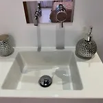 Πανσιόν Cagliari Love Suite Κάλιαρι