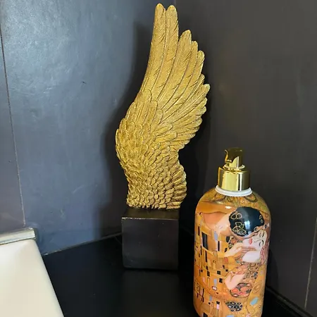 Cagliari Love Suite 4*