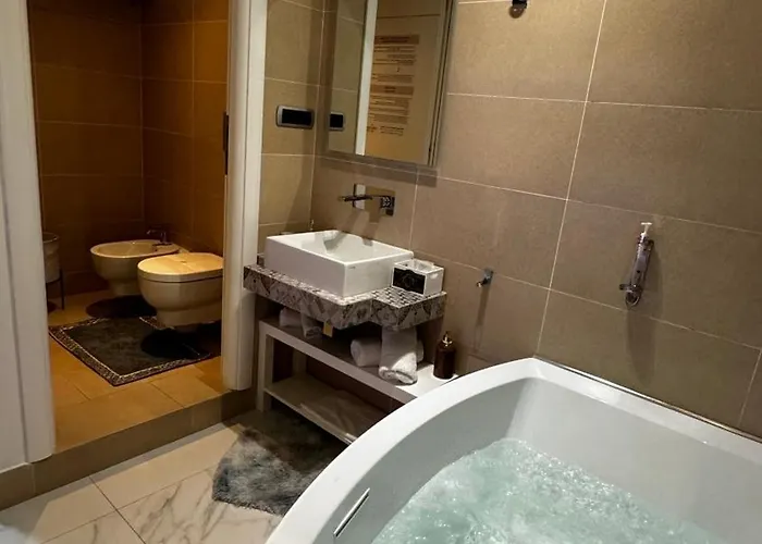 Cagliari Love Suite 4*